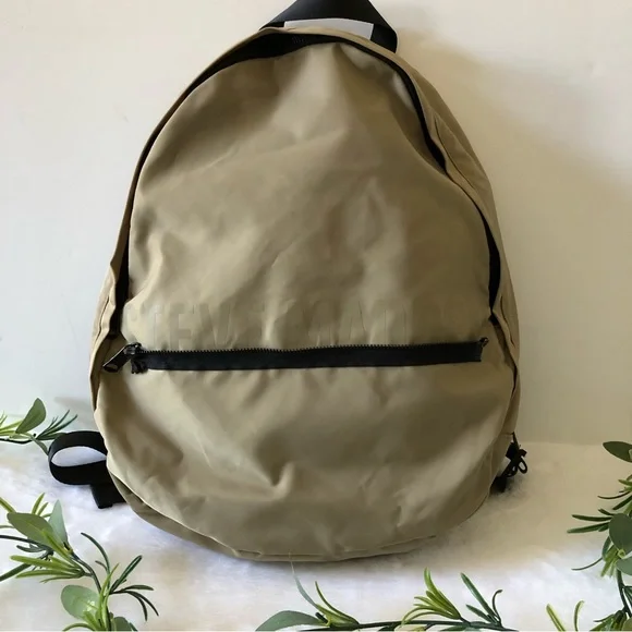 Steve Madden | Bags | Steve Madden Dome Khaki Backpack  display picture 2